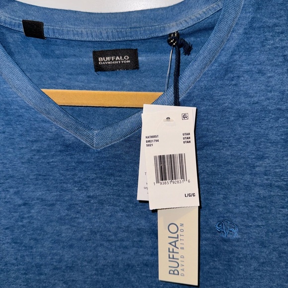 Buffalo David Bitton Men's V-Neck Burnout Tee - Picture 4 of 8